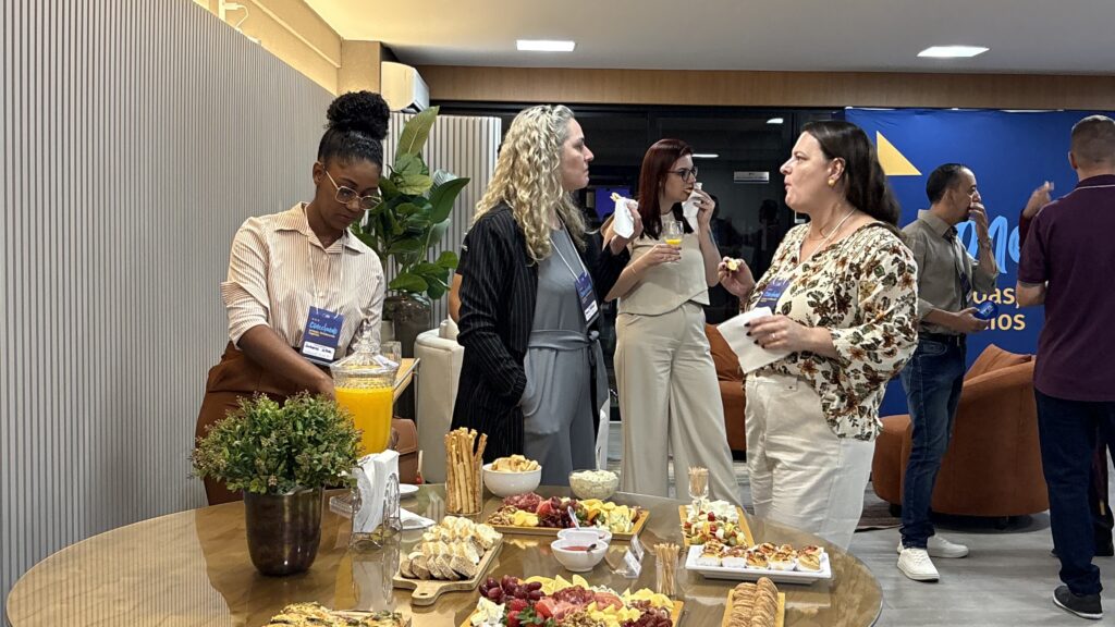 | Happy Hour dos Novos Associados fortalece conexões na CDL de Palhoça