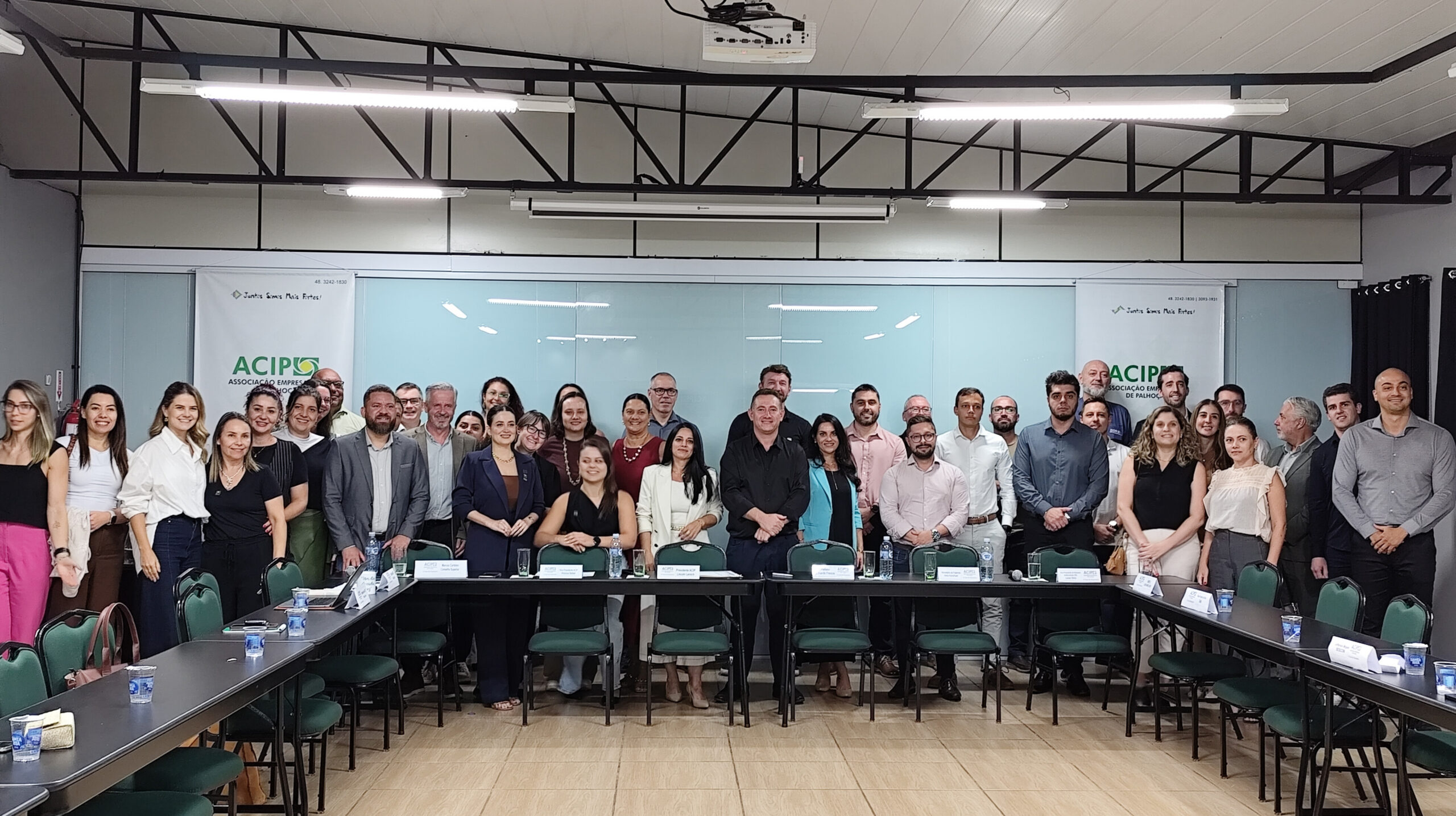 | CDL Palhoça participa de reunião estratégica na ACIP com Prefeitura para discutir pautas tributárias e demandas do setor empresarial