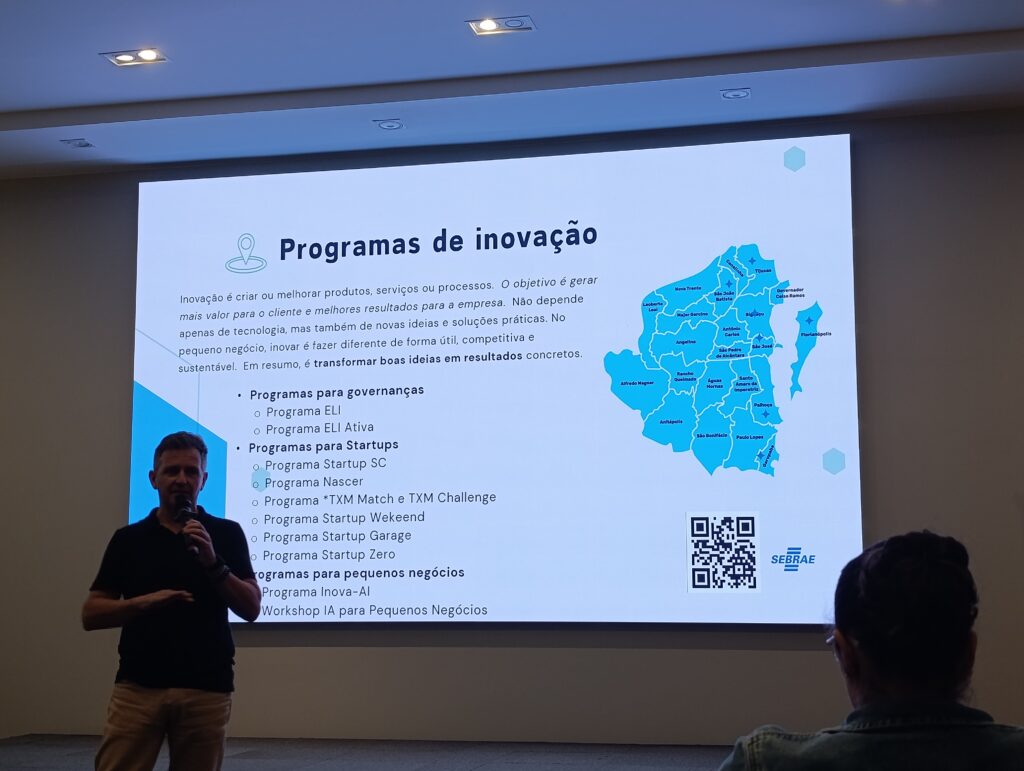 | CDL Palhoça marca presença em encontro estratégico de desenvolvimento empresarial em São José